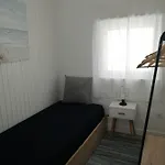 Semesterbostad The Violet House *
