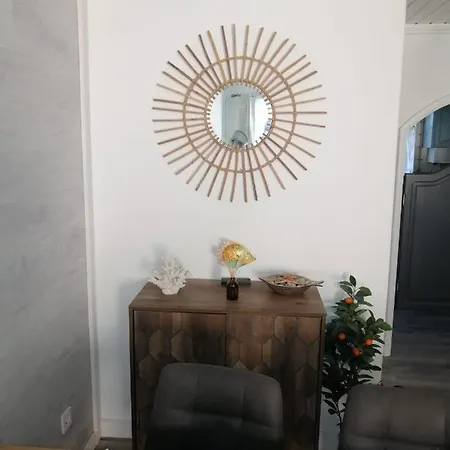 بيت للعطل The Violet House *