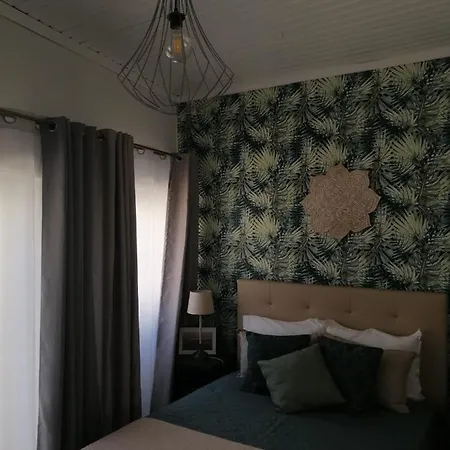 Ferienhaus The Violet House *