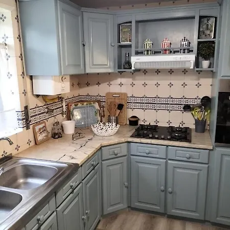 The Violet House بيت للعطل