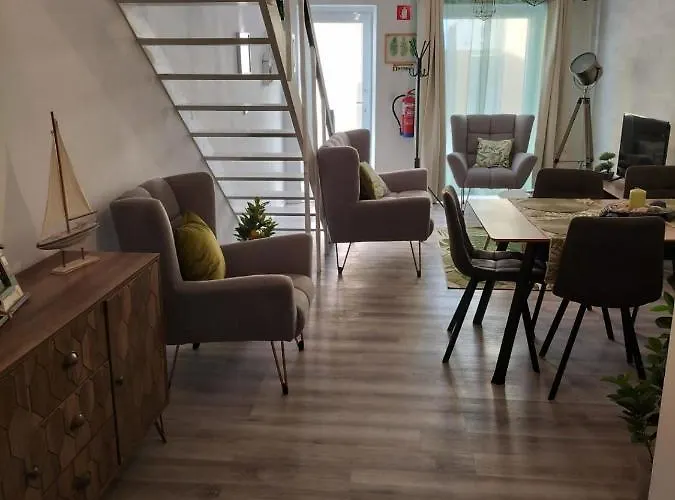 Дом отдыха The Violet House *